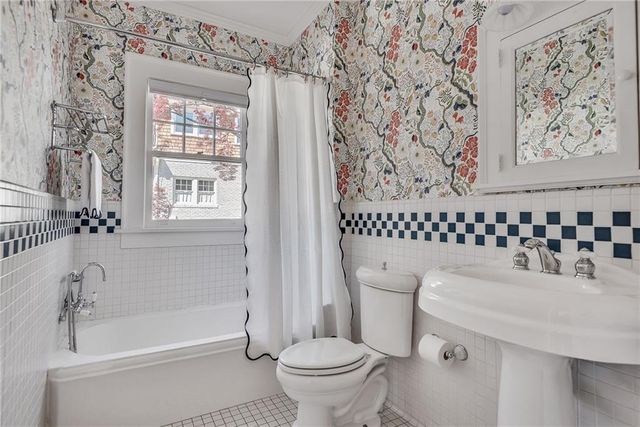 1289 Oxford Road NE, Atlanta, GA 30306