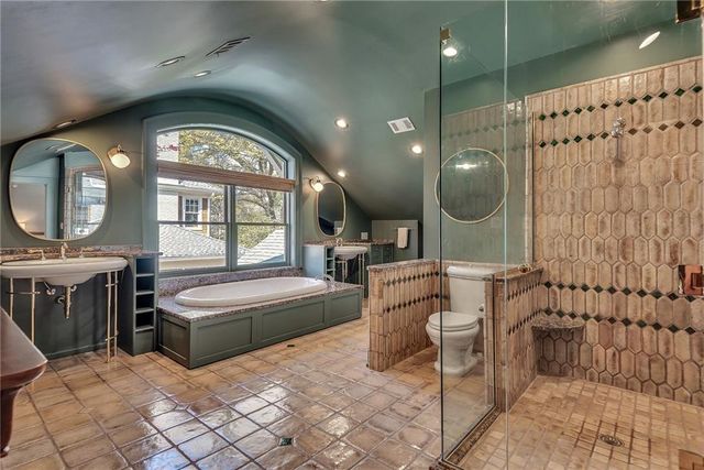 1289 Oxford Road NE, Atlanta, GA 30306