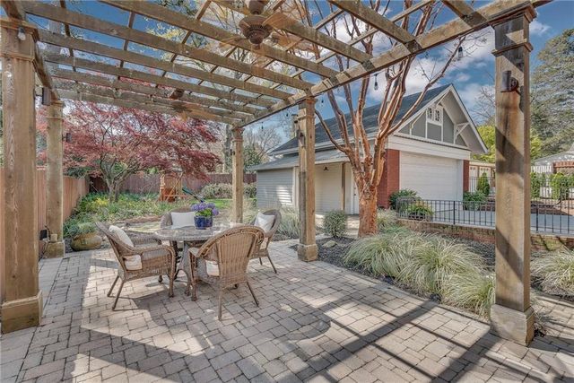 1289 Oxford Road NE, Atlanta, GA 30306