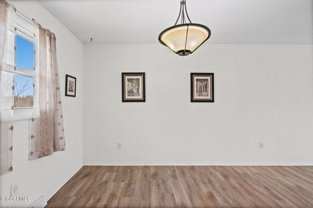 35 Start Avenue, East Greenbush, NY 12144
