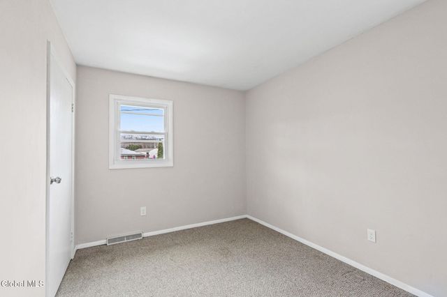 35 Start Avenue, East Greenbush, NY 12144