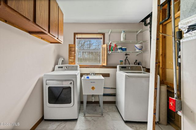 35 Start Avenue, East Greenbush, NY 12144