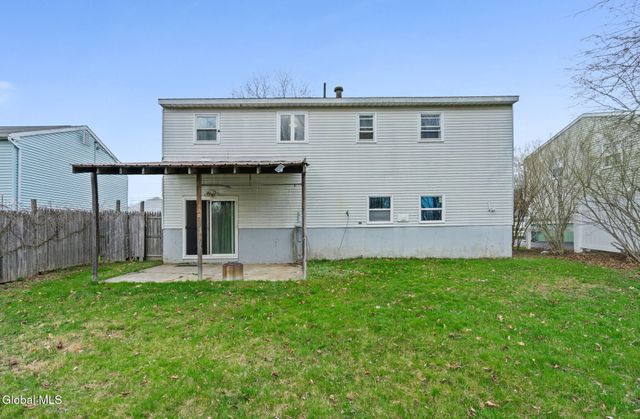 35 Start Avenue, East Greenbush, NY 12144