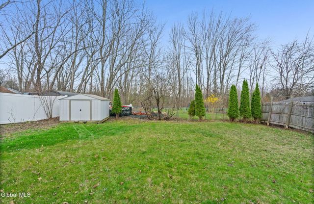 35 Start Avenue, East Greenbush, NY 12144