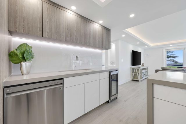 600 S Ocean Boulevard 103, Boca Raton, FL 33432