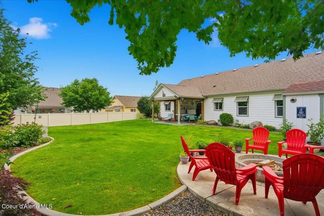 13325 N Glistening CT, Rathdrum, ID 83858