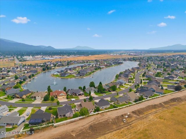 13325 N Glistening CT, Rathdrum, ID 83858