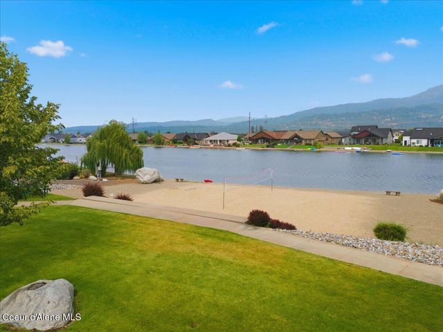 13325 N Glistening CT, Rathdrum, ID 83858