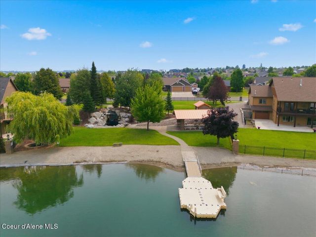 13325 N Glistening CT, Rathdrum, ID 83858