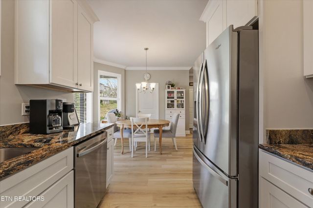 115 Crossroads Blvd, Oak Ridge, TN 37830