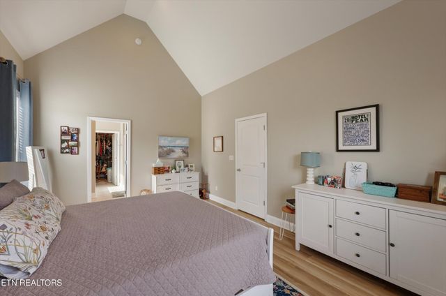 115 Crossroads Blvd, Oak Ridge, TN 37830