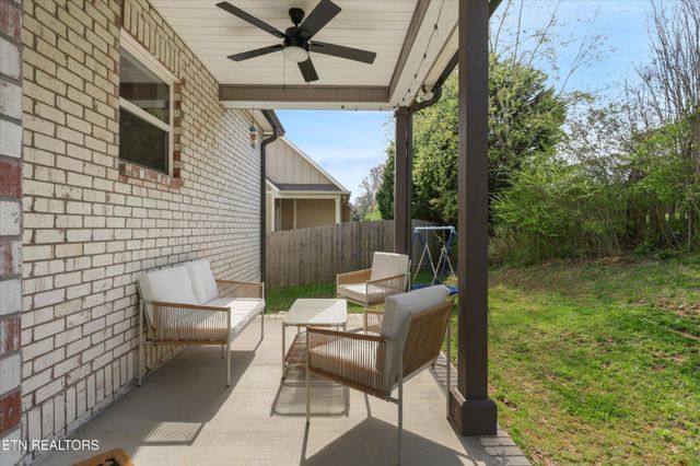 115 Crossroads Blvd, Oak Ridge, TN 37830