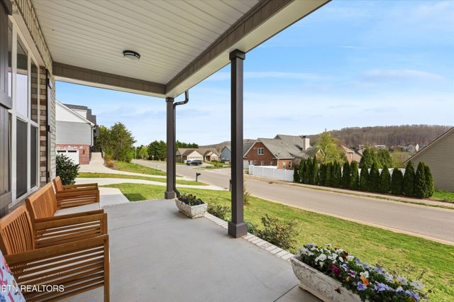 115 Crossroads Blvd, Oak Ridge, TN 37830