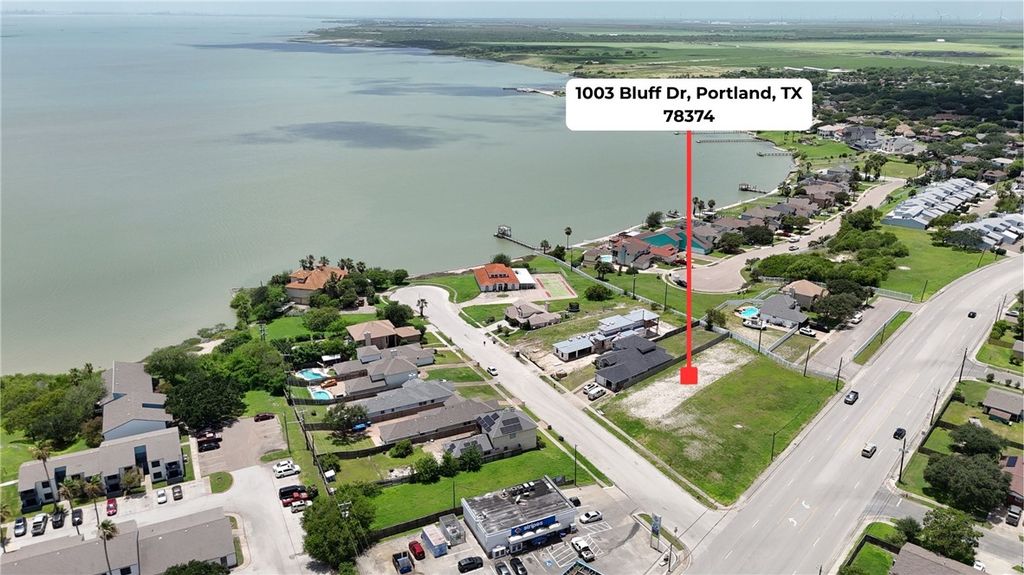 1003 Bluff Dr, Portland, TX 78374 — exterior