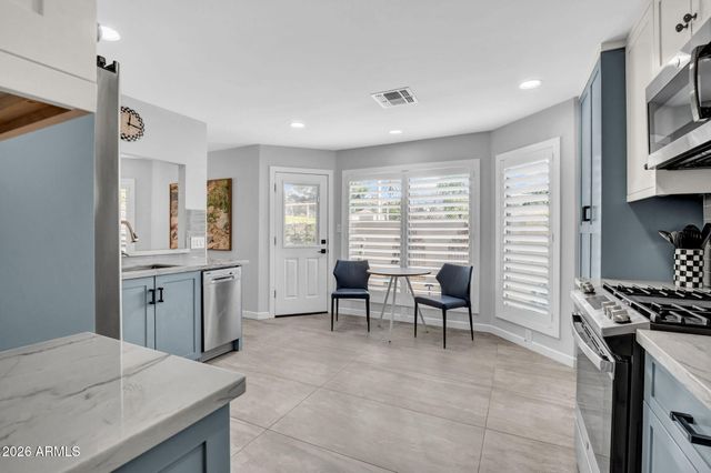 714 W TOWNLEY Avenue, Phoenix, AZ 85021