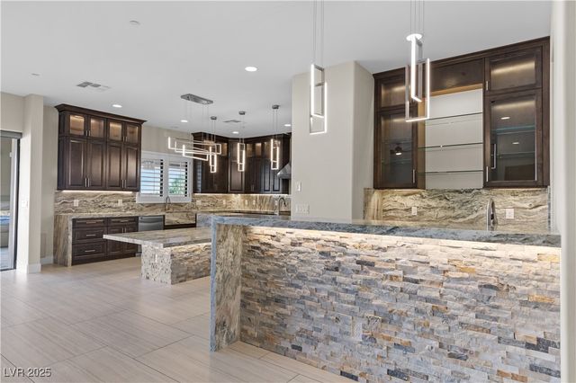 9865 Bright Angel Way, Las Vegas, NV 89149