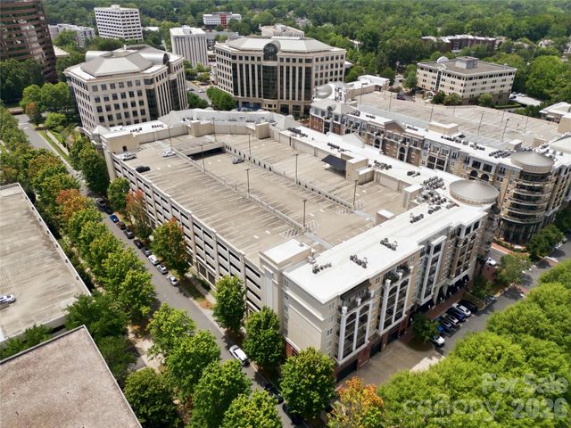 4625 Piedmont Row Drive, Charlotte, NC 28210
