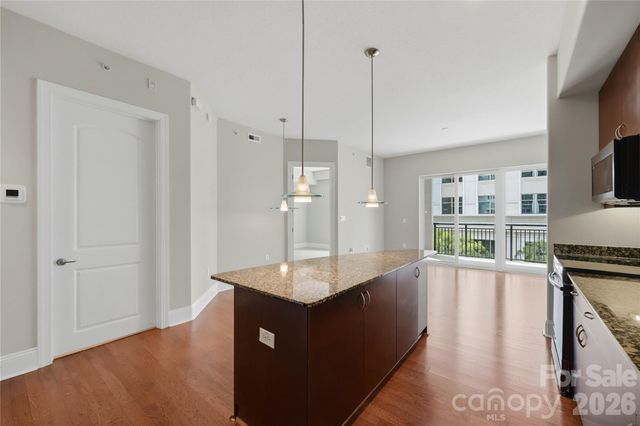 4625 Piedmont Row Drive, Charlotte, NC 28210