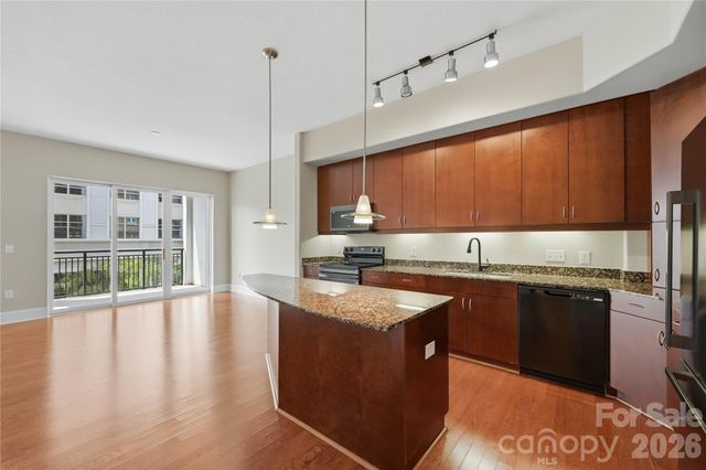 4625 Piedmont Row Drive, Charlotte, NC 28210