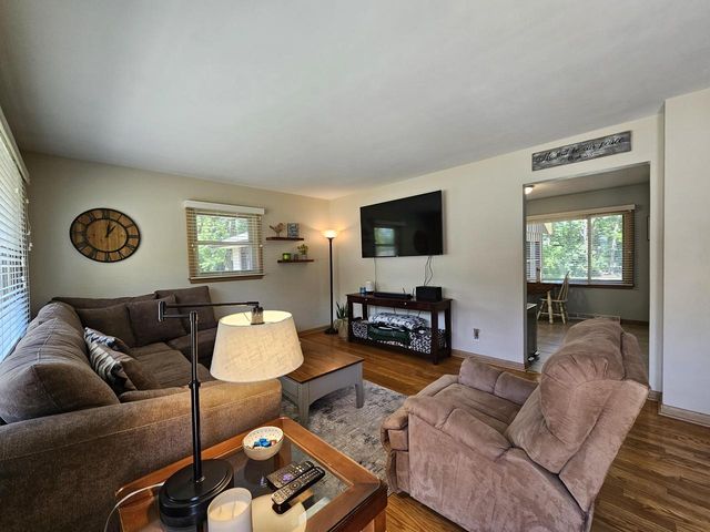 N102W15320 Venus COURT, Germantown, WI 53022