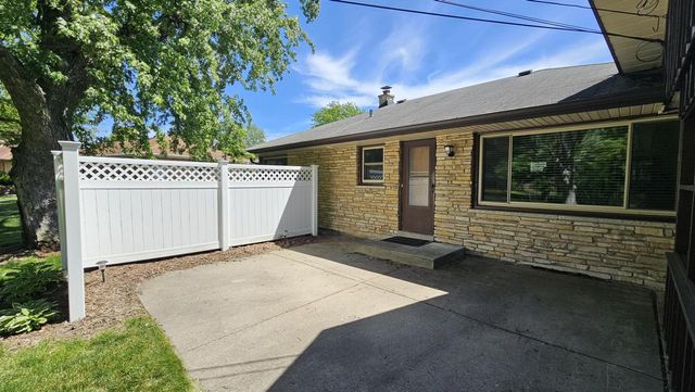 N102W15320 Venus COURT, Germantown, WI 53022