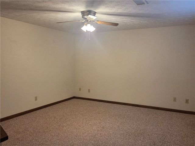 8492 Pineland Drive, Jonesboro, GA 30238