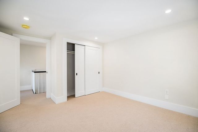 238 Western Ave. A, Essex, MA 01929