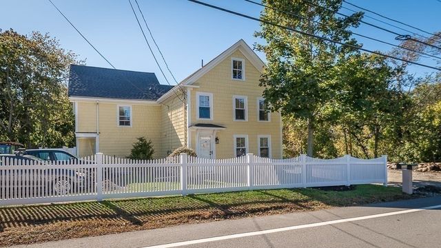 238 Western Ave. A, Essex, MA 01929