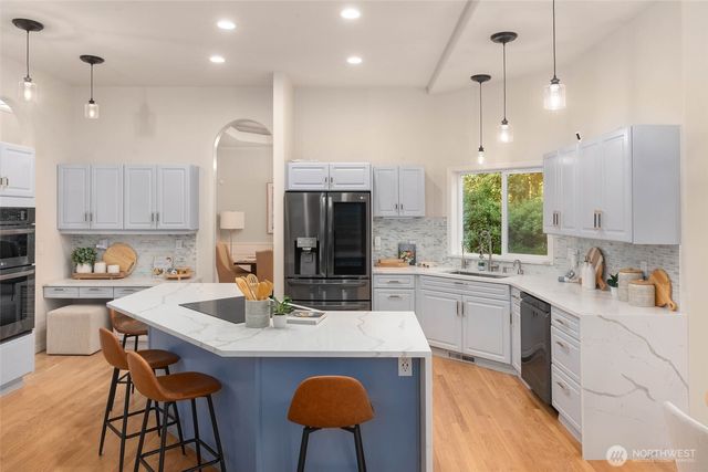8220 228th Street SE, Woodinville, WA 98072