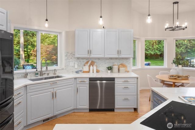 8220 228th Street SE, Woodinville, WA 98072