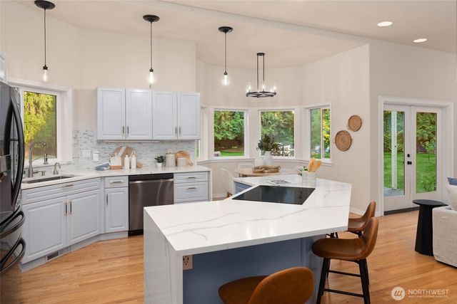 8220 228th Street SE, Woodinville, WA 98072
