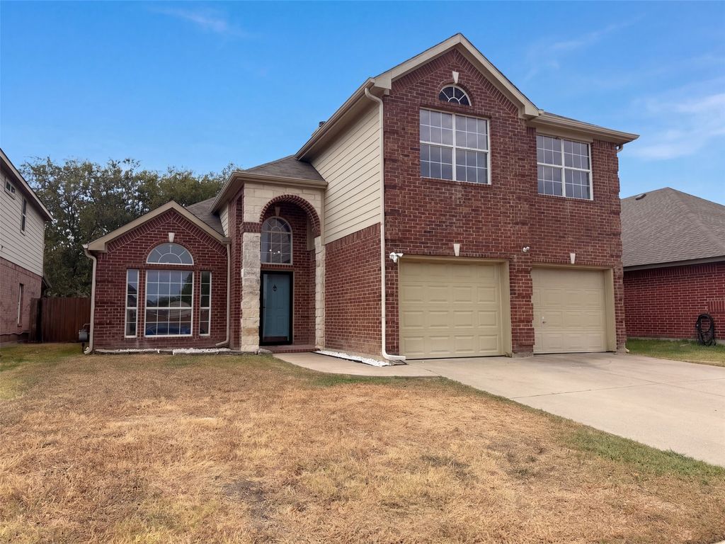 5821 Starboardway Drive, Fort Worth, TX 76135 — exterior