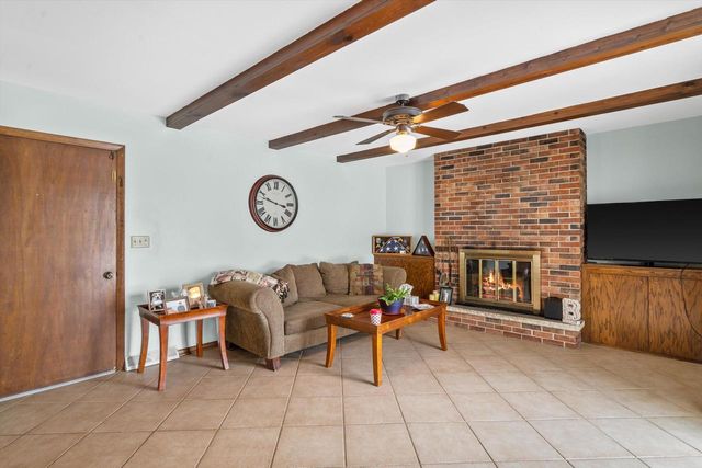 3347 S 98th STREET, Milwaukee, WI 53227