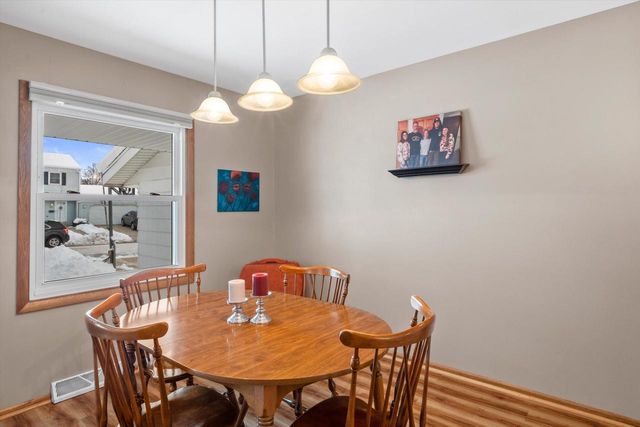 3347 S 98th STREET, Milwaukee, WI 53227