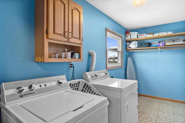 3347 S 98th STREET, Milwaukee, WI 53227