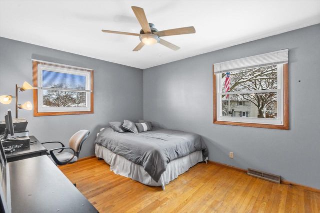 3347 S 98th STREET, Milwaukee, WI 53227