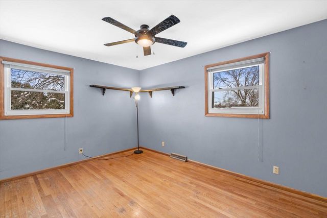 3347 S 98th STREET, Milwaukee, WI 53227