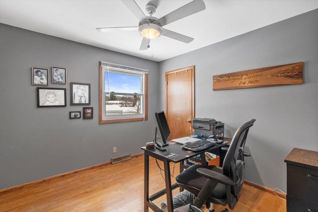 3347 S 98th STREET, Milwaukee, WI 53227