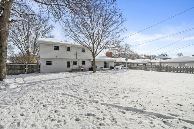 3347 S 98th STREET, Milwaukee, WI 53227