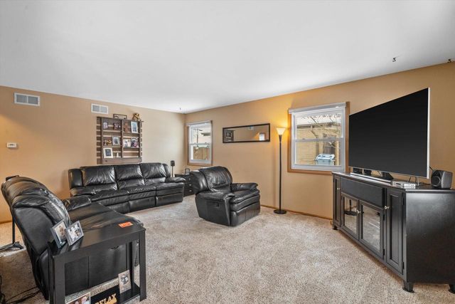 3347 S 98th STREET, Milwaukee, WI 53227