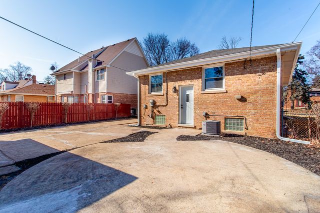 311 Buckthorn Lane, Hillside, IL 60162