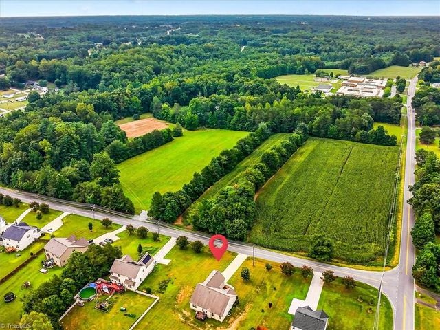 9141 Warren Road, Kernersville, NC 27284