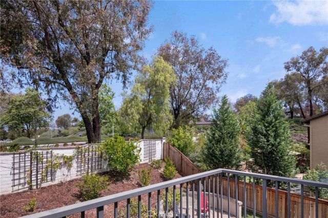 25 Radiance Lane, Rancho Santa Margarita, CA 92688