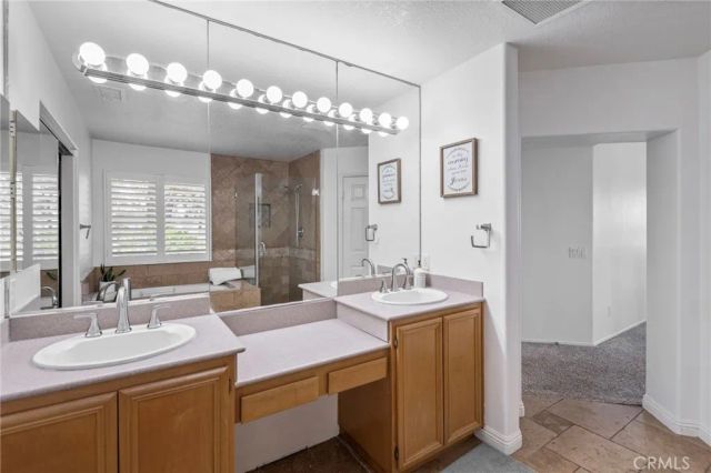 25 Radiance Lane, Rancho Santa Margarita, CA 92688