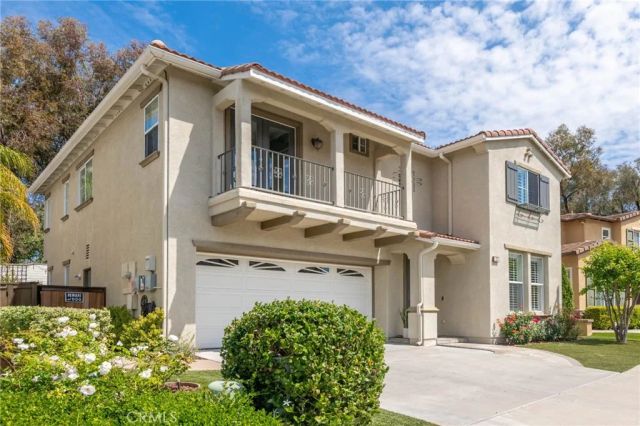 25 Radiance Lane, Rancho Santa Margarita, CA 92688