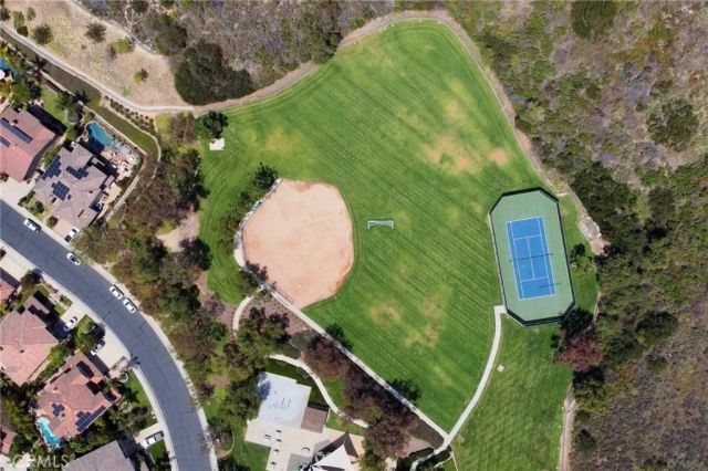 25 Radiance Lane, Rancho Santa Margarita, CA 92688