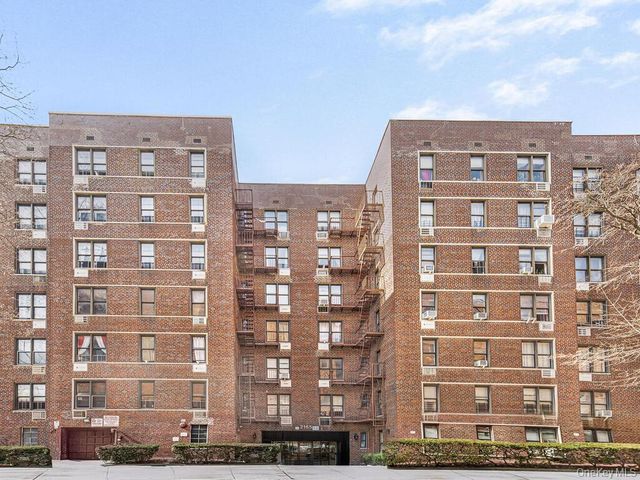 2165 Matthews Avenue 4A, Bronx, NY 10462