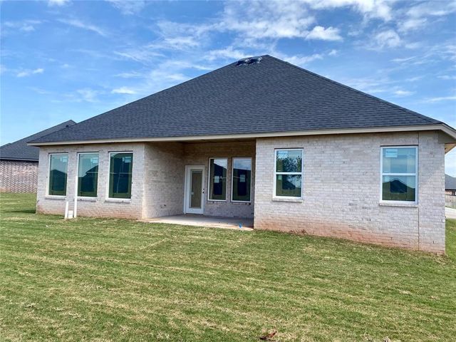 11725 NW 105th Street, Yukon, OK 73099