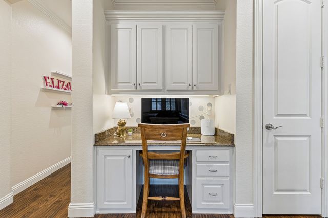 3001 LOCH MEADOW Court, Southlake, TX 76092