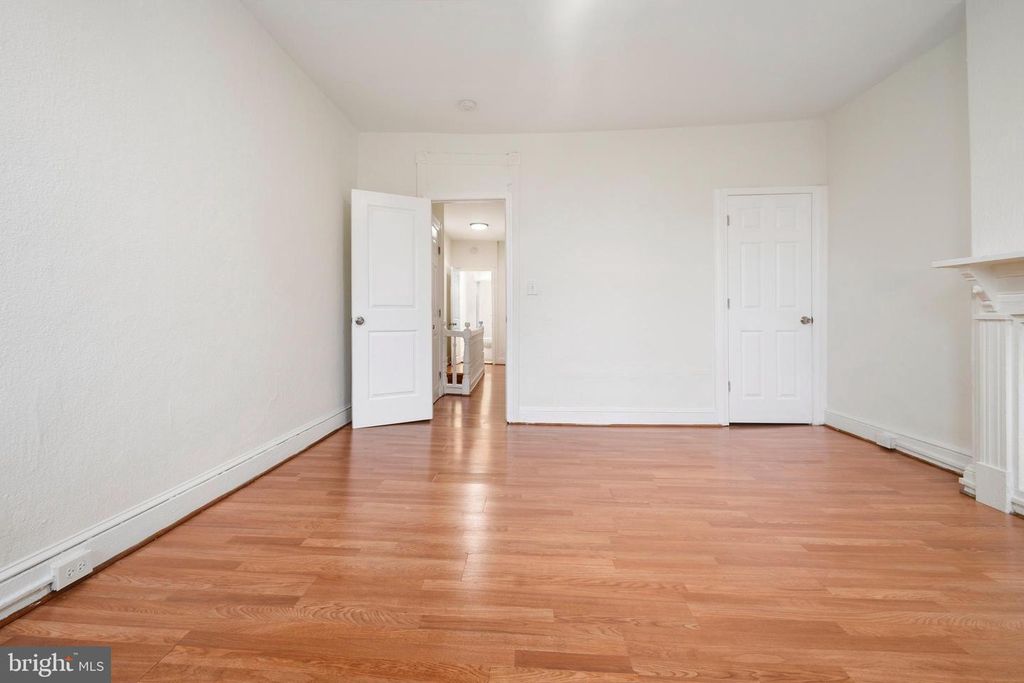 Image 16 of property listing at 2008 DIVISION ST, Baltimore, MD 21217